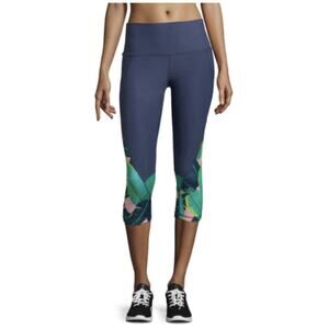 NWOT Xersion Women's Blue Banana Leaf Jersey Fitted Capri Leggings Size M
